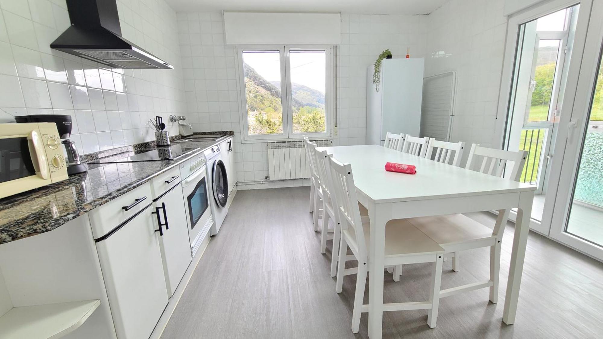 شقة Casa Renovada Con Chill Out En Espinosa Espinosa de los Monteros المظهر الخارجي الصورة